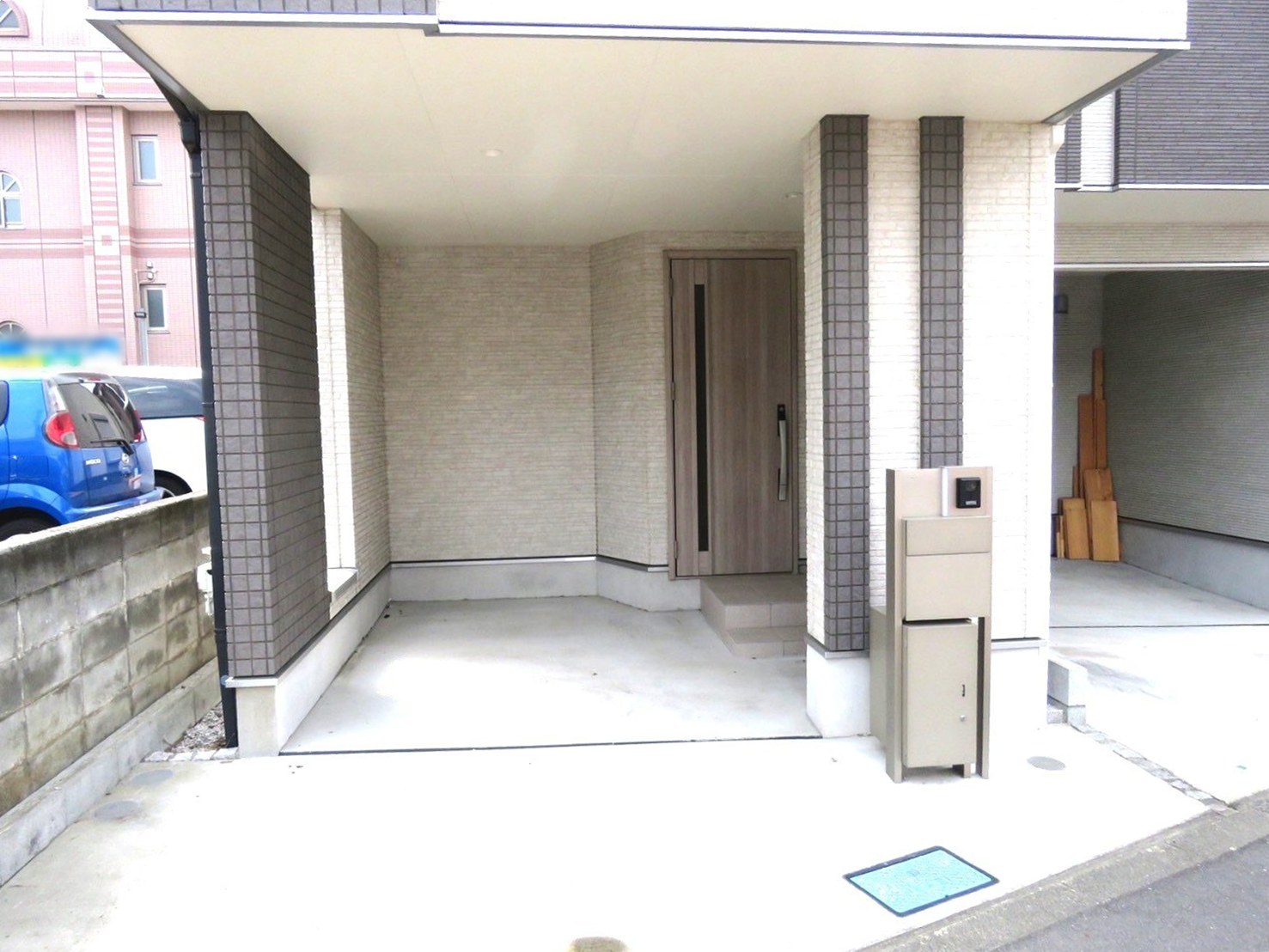 《NEW》さいたま市北区土呂町1丁目 / 2022年1月築 / 「土呂」駅 徒歩5分 / ビルドインガレージ付