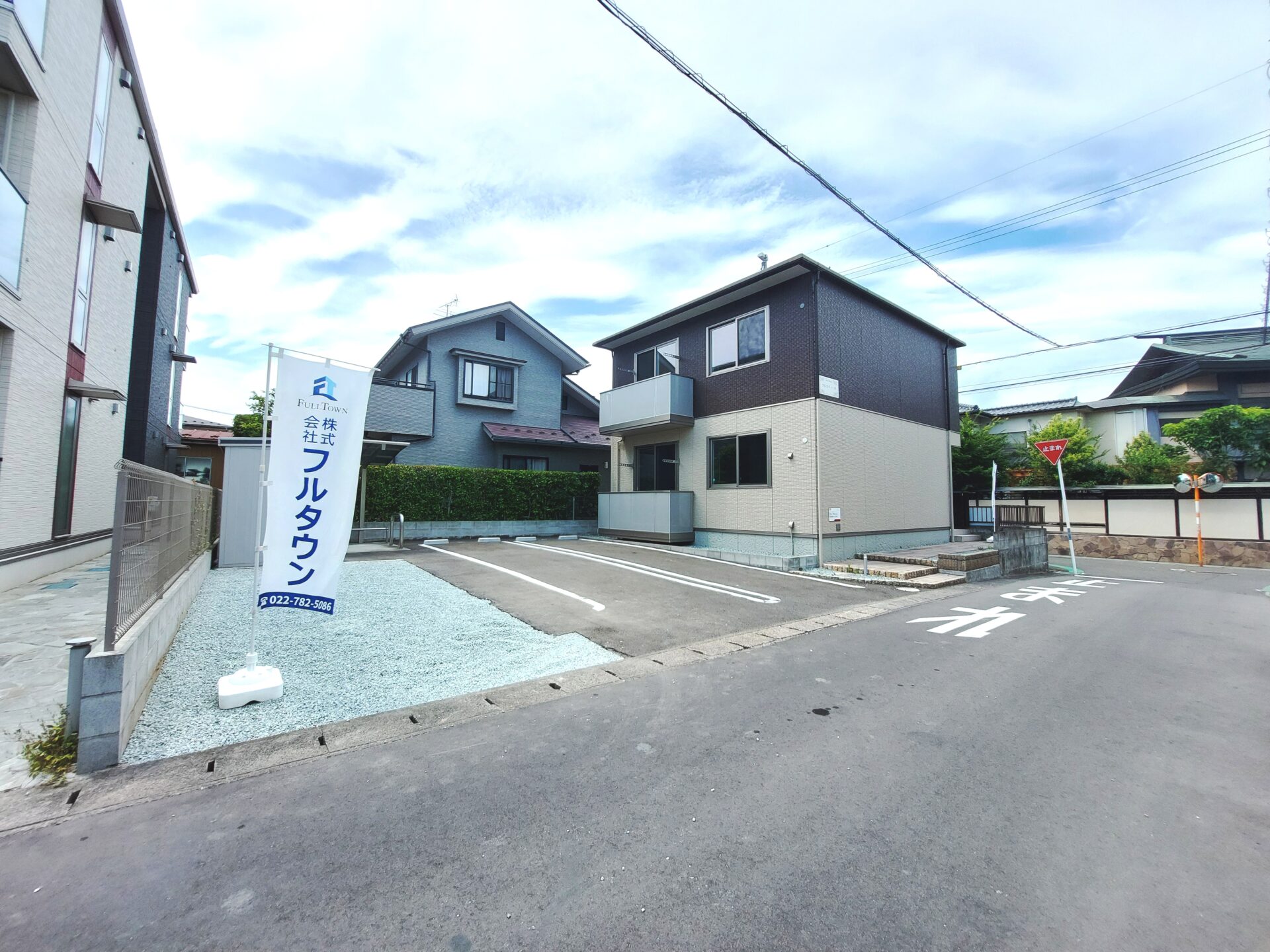 若林区中倉2丁目 戸建 / 積水ハウス施工 / 2019年築 / 収益物件 / 二世帯住宅・自己利用兼収益も可能 / 駐車場5台分