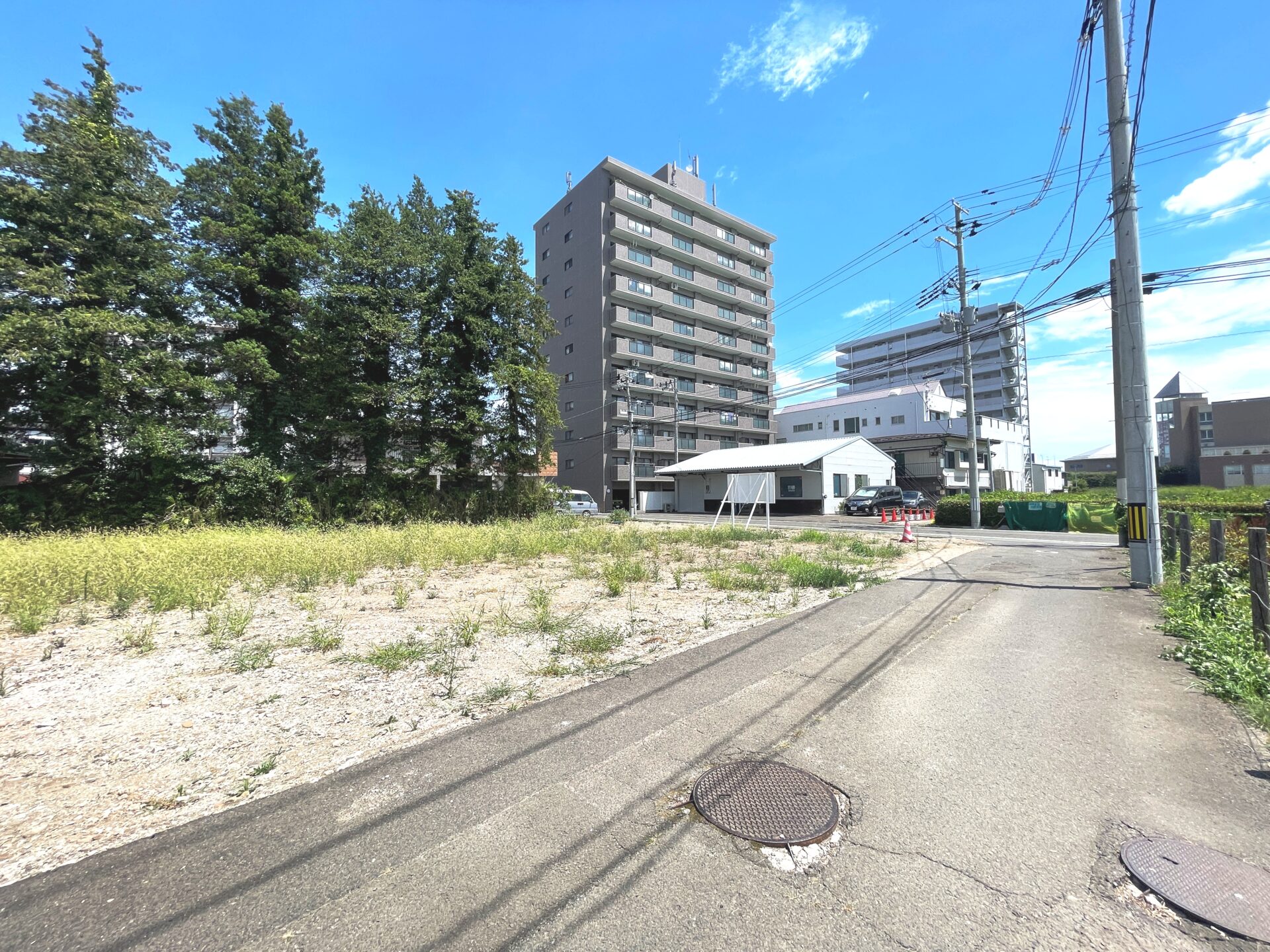 若林区木ノ下2丁目 土地 / 約206坪 / 南東南西角地の3方道路 / 事業用地 / 駅徒歩8分