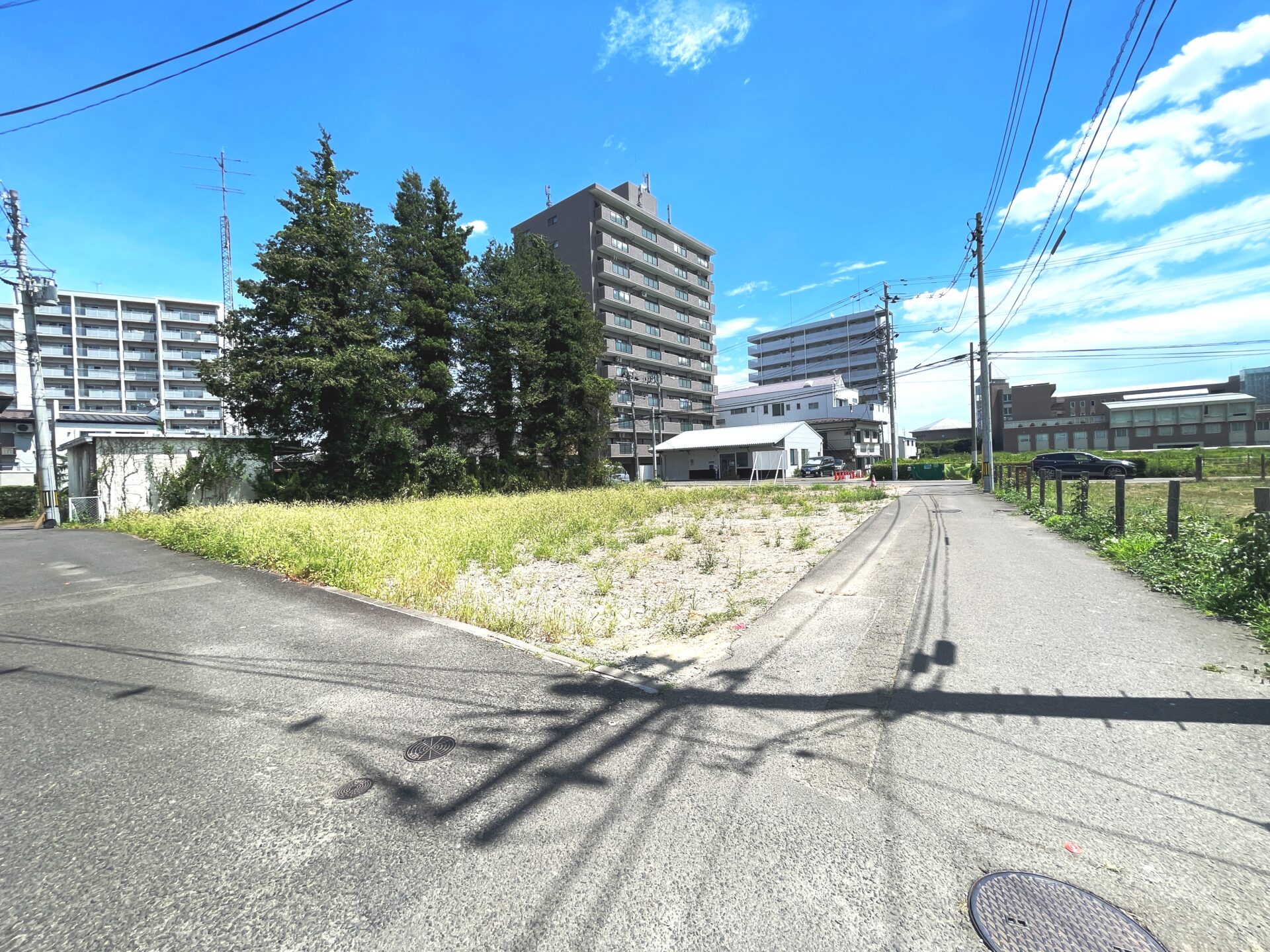 若林区木ノ下2丁目 土地 / 約206坪 / 南東南西角地の3方道路 / 事業用地 / 駅徒歩8分