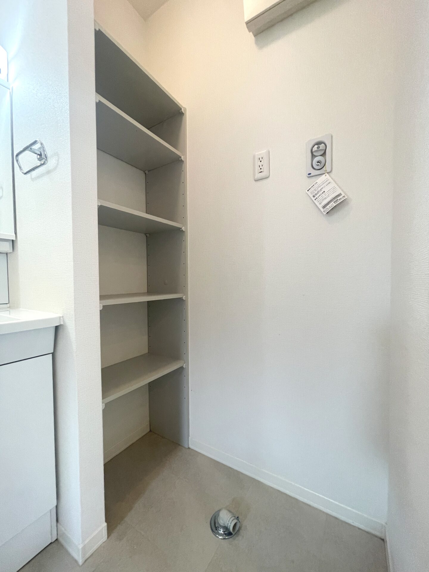 若林区中倉2丁目 戸建 / 積水ハウス施工 / 2019年築 / 収益物件 / 二世帯住宅・自己利用兼収益も可能 / 駐車場5台分