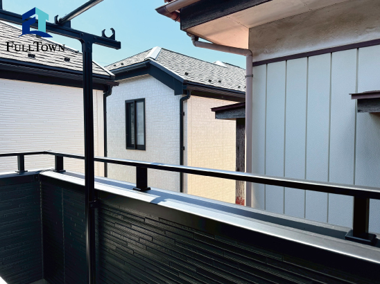 川口市戸塚鋏町 戸建 / 3,500万円 / 2022年11月築 / 小中学校徒歩10分圏内 / 前面広々8ｍ道路