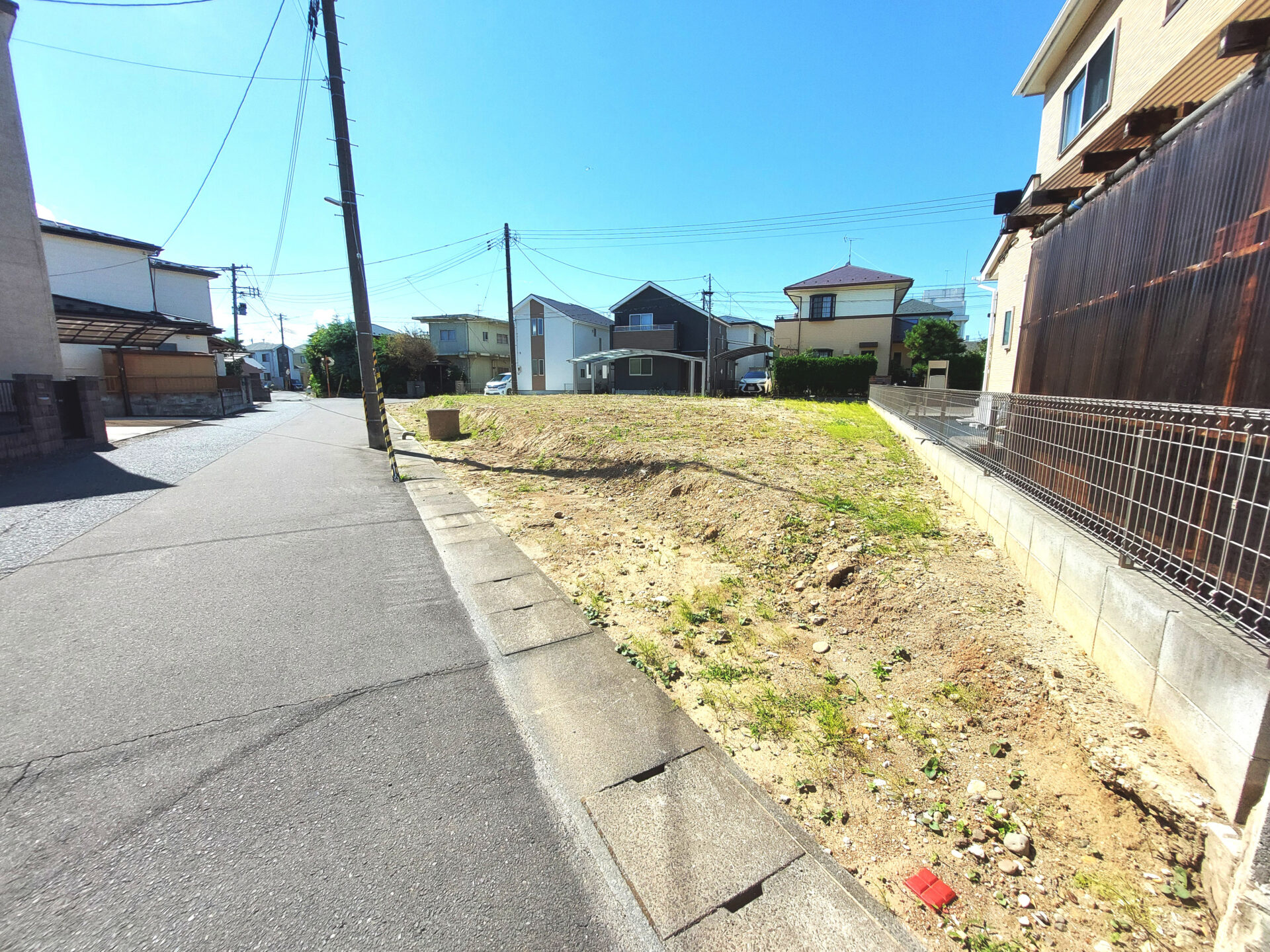 太白区袋原4丁目 土地(全1区画) / 1,890万円 / 敷地約82坪 / 建築条件なし / 3方道路 / 南角地