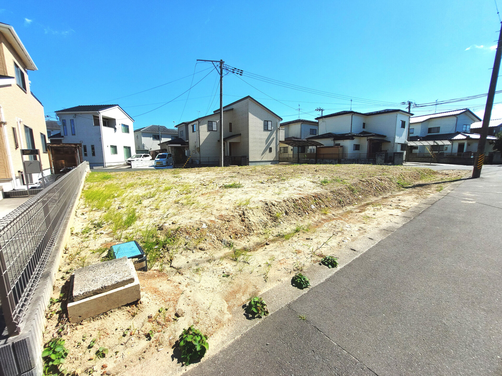 太白区袋原4丁目 土地(全1区画) / 1,890万円 / 敷地約82坪 / 建築条件なし / 3方道路 / 南角地