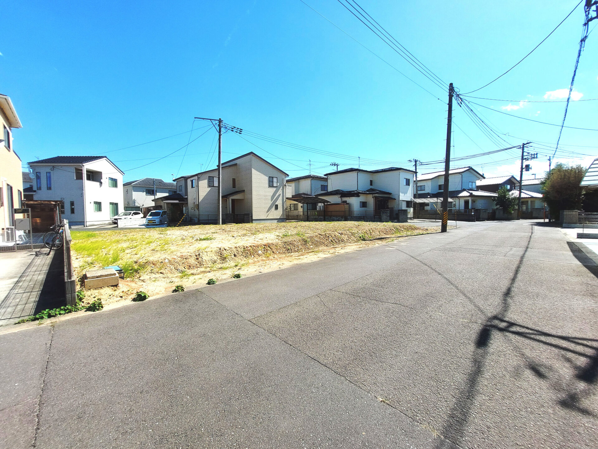 太白区袋原4丁目 土地(全1区画) / 1,890万円 / 敷地約82坪 / 建築条件なし / 3方道路 / 南角地