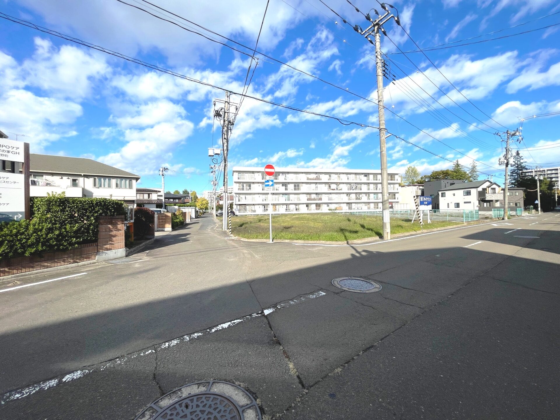 宮城野区萩野町3丁目 土地(全3区画)  / 15,300万円～ / 敷地約170坪以上 / 事業用地 / 南面道路 / 整形地