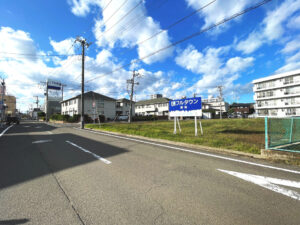 Read more about the article 宮城野区萩野町3丁目 土地(全3区画)  / 15,300万円～ / 敷地約170坪以上 / 事業用地 / 南面道路 / 整形地