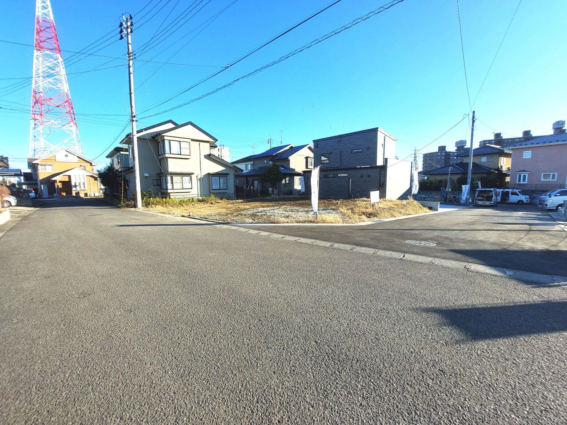 太白区東中田1丁目 土地 / 2,290万円 / 敷地約66坪 / 前面6ｍ道路 / 北西角地 / 建築条件無し