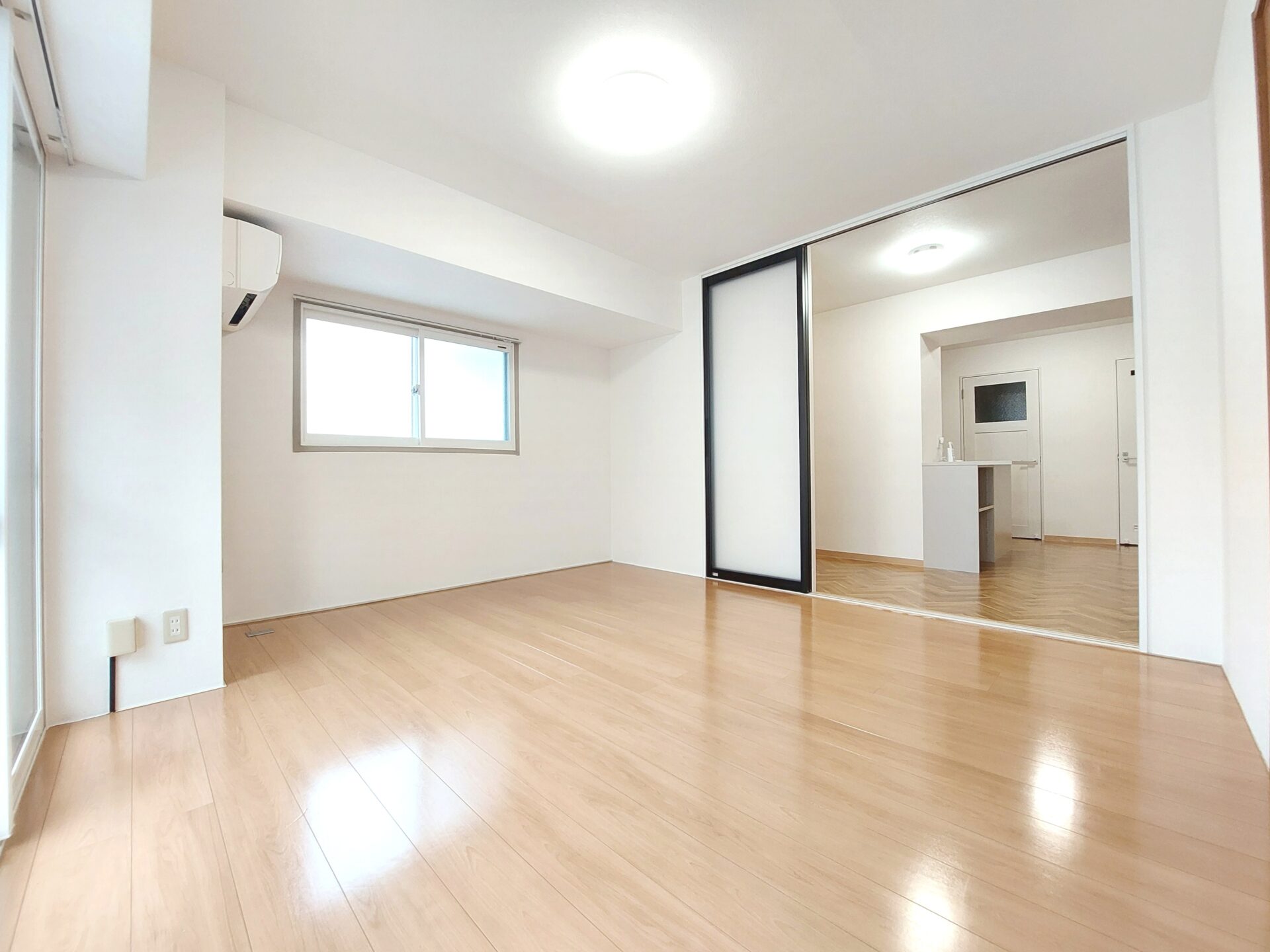 マンション立町 / オーナーチェンジ / 満室想定利回り11.28％ / 4階角部屋 / 1LDK / フルリノベ済み / ペット飼育可能