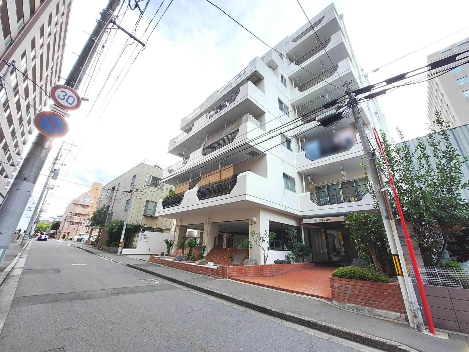 マンション立町 / オーナーチェンジ / 満室想定利回り11.28％ / 4階角部屋 / 1LDK / フルリノベ済み / ペット飼育可能