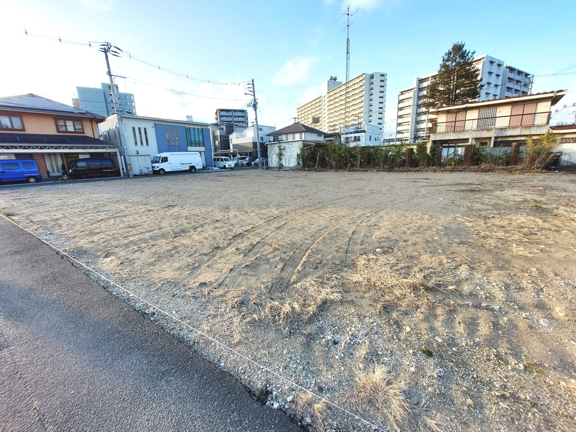 若林区木ノ下2丁目(全6区画) 土地 / 3,080万円～ / 整形地 / 駅徒歩8分 / 建築条件無し / 南東角地