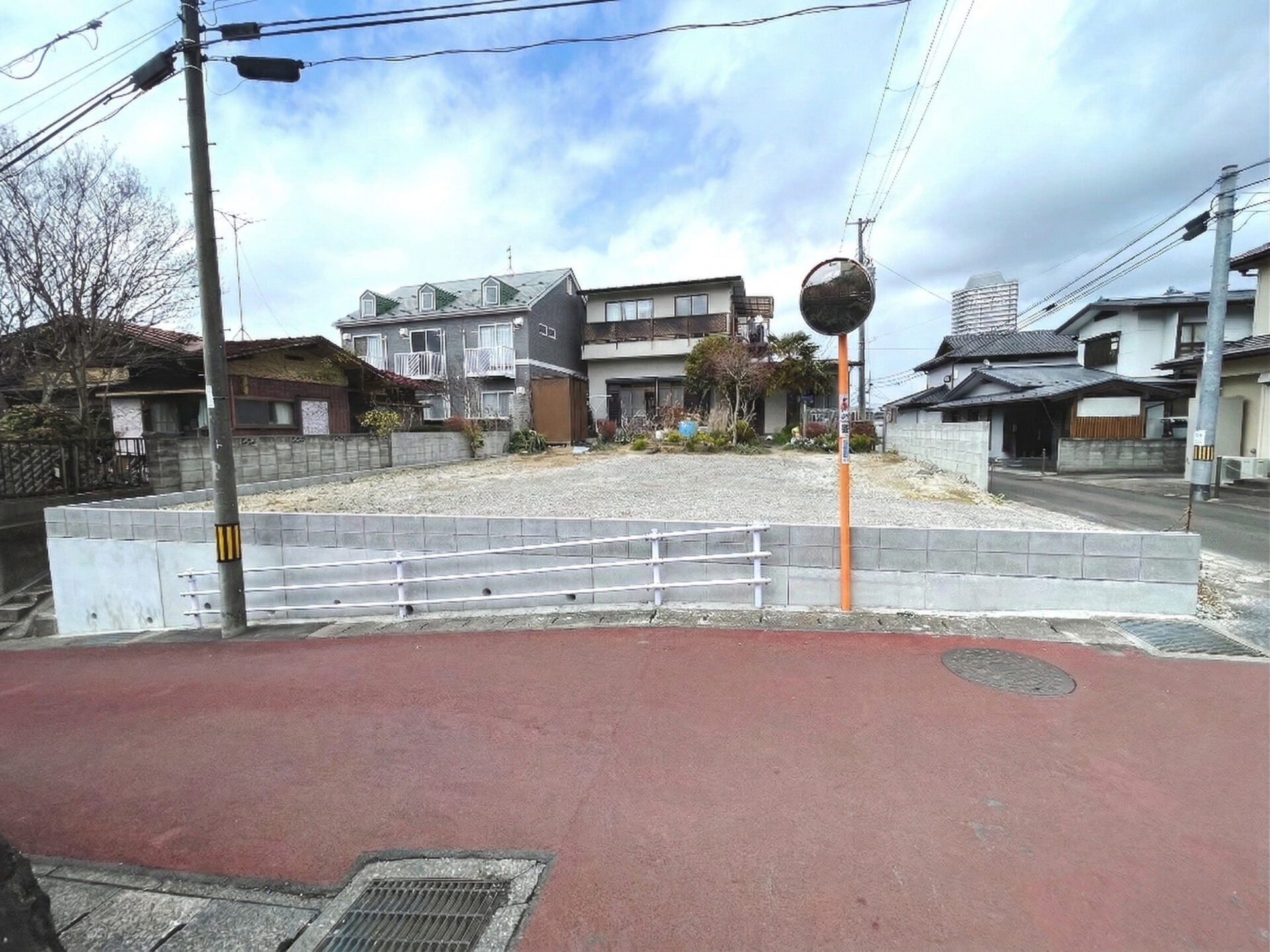 青葉区台原3丁目(全1区画) 土地 / 1,900万円 / 駅徒歩10分 / 南東角地 / 建築条件無し / 整形地 / 現況更地渡し