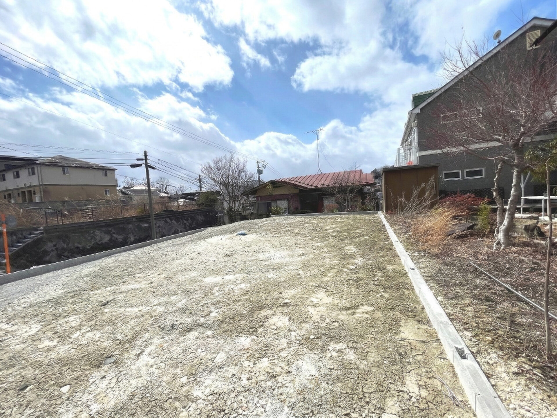 青葉区台原3丁目(全1区画) 土地 / 1,900万円 / 駅徒歩10分 / 南東角地 / 建築条件無し / 整形地 / 現況更地渡し