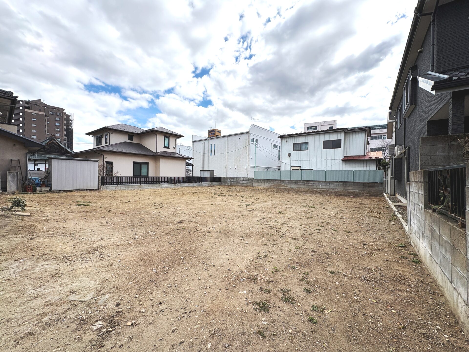 青葉区宮町5丁目(全2区画) 土地 / 5,390万円～ / 駅徒歩5分 / 建築条件無し / インフラ整備済み / 平坦地 / 小学校徒歩2分