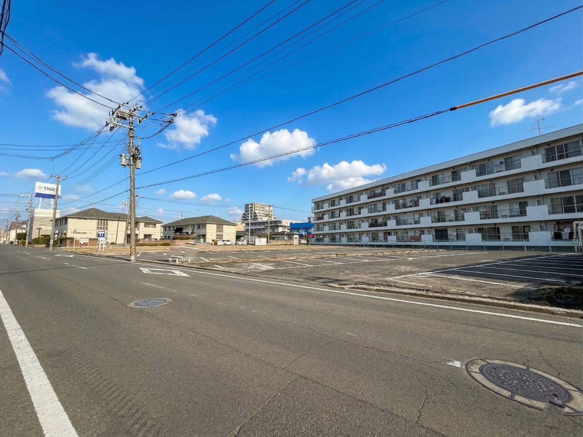 宮城野区萩野町3丁目 土地(全1区画)  / 34,940万円 / 南西角地 / 敷地約449坪 / 事業用地 / 南面道路 / 整形地