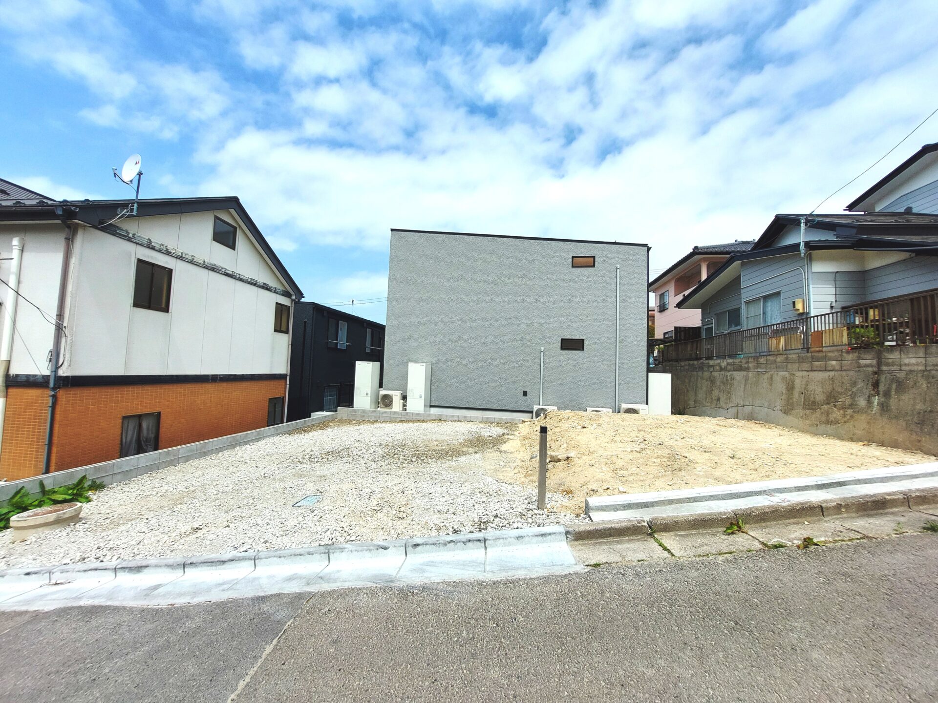 青葉区旭ケ丘1丁目 土地 / 1,100万円 / 敷地約35坪 / 整形地 / 南面道路 / 建築条件なし