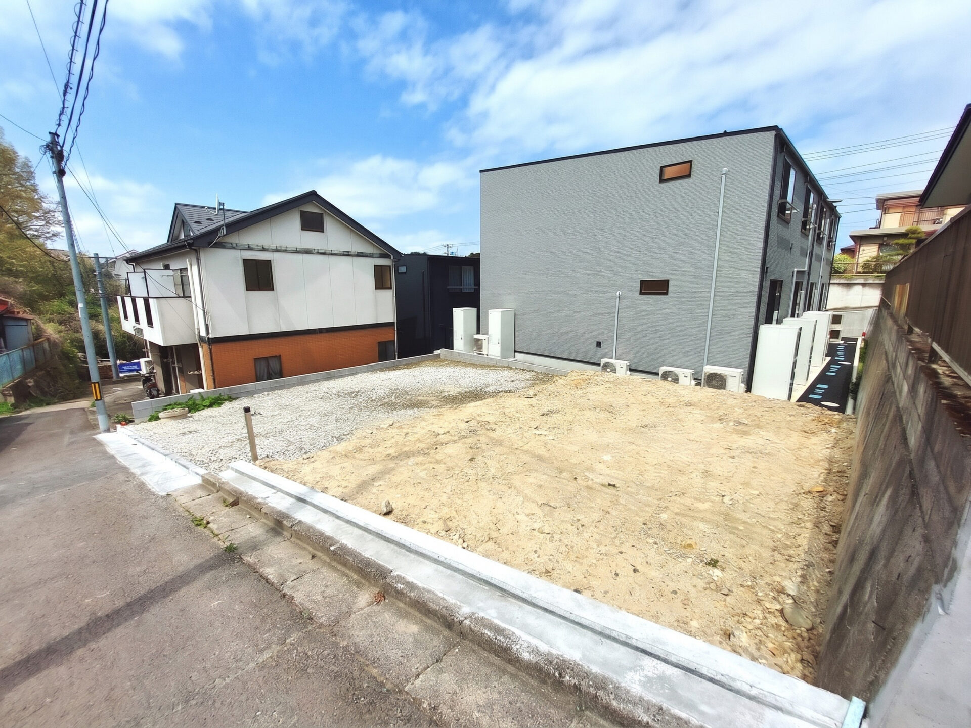 青葉区旭ケ丘1丁目 土地 / 1,100万円 / 敷地約35坪 / 整形地 / 南面道路 / 建築条件なし