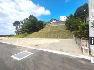 Read more about the article 青葉区国見6丁目 土地 (全4区画) / 最終1区画 / 1,890万円 / 敷地約64坪 / 整形地 / 前面6ｍ道路 / 駅徒歩5分 / 建築条件無し