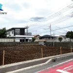 さいたま市北区奈良町(全1区画)土地／4,980万円／「宮原」駅行バス停まで徒歩3分／約77.72坪／建築条件なし／現況更地