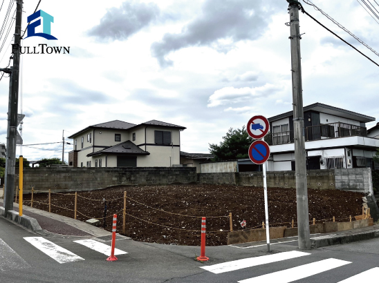 さいたま市北区奈良町(全1区画)土地／4,980万円／「宮原」駅行バス停まで徒歩3分／約77.72坪／建築条件なし／現況更地