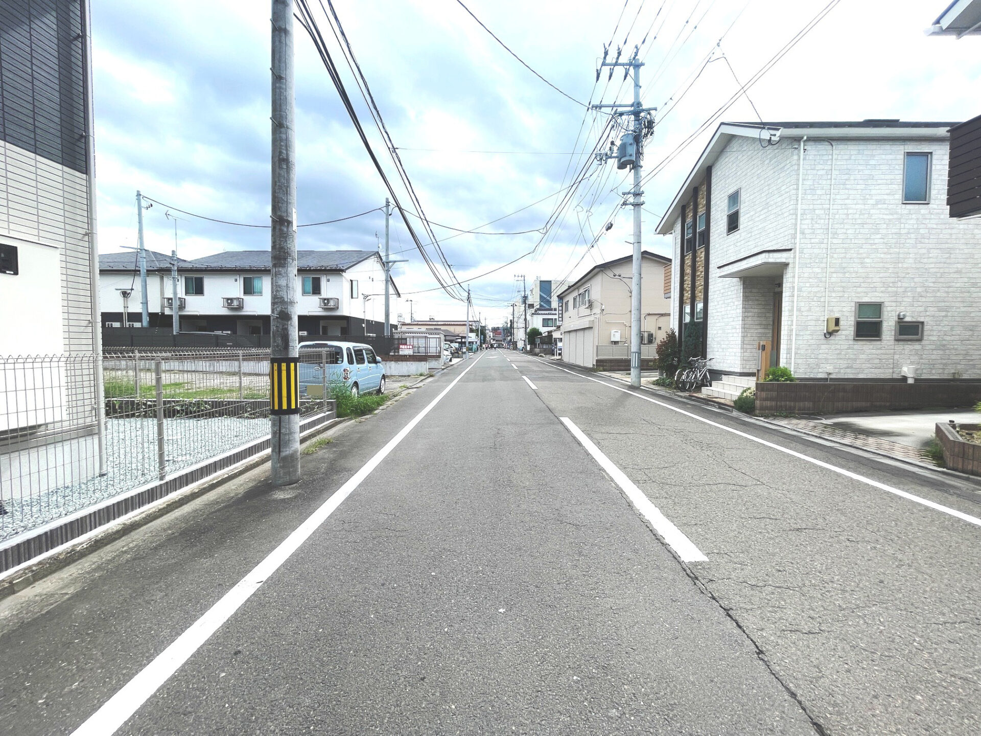 青葉区小田原6丁目(全1区画) 土地 / 14,100万円 / 仙台駅徒歩圏内 / 約121坪 / 南東角地 / 建築条件無し / 南面道路 / 整形地