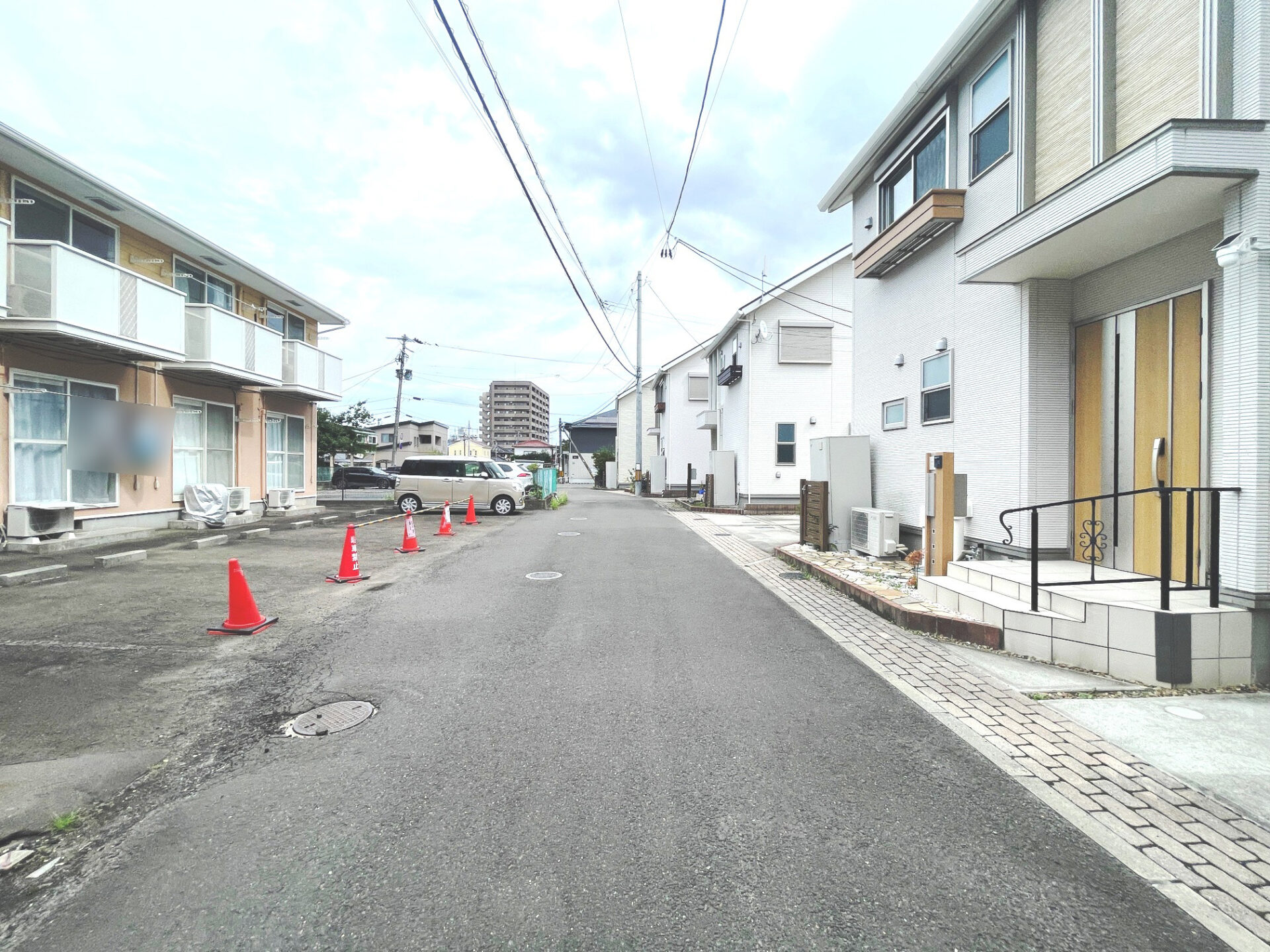 青葉区小田原6丁目(全1区画) 土地 / 14,100万円 / 仙台駅徒歩圏内 / 約121坪 / 南東角地 / 建築条件無し / 南面道路 / 整形地