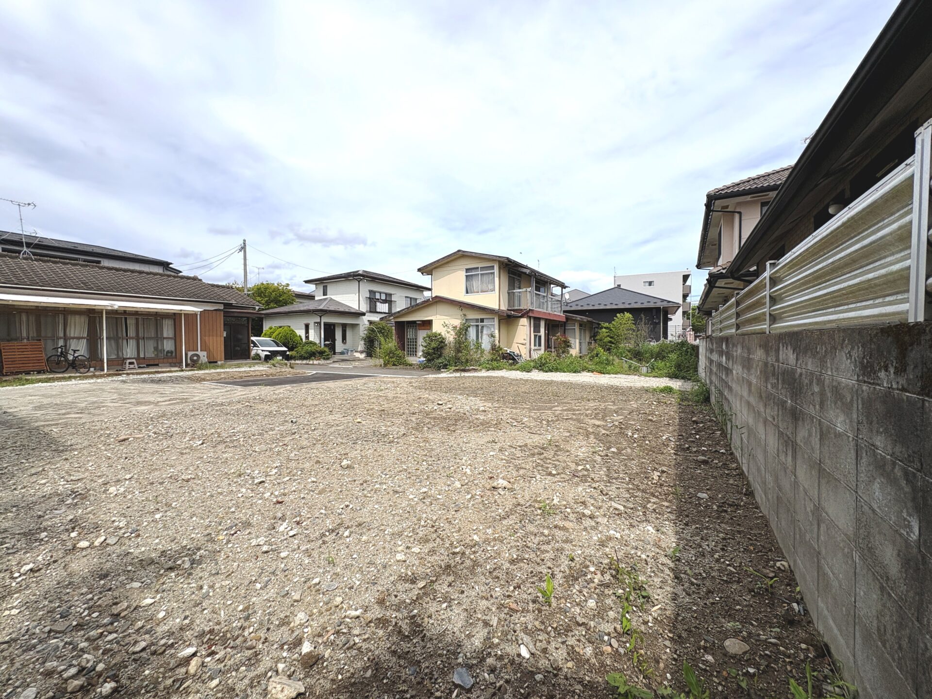 若林区南小泉4丁目(全1区画) 土地 / 2,880万円 / 約55坪 / 建築条件無し / 現況更地 / 整形地
