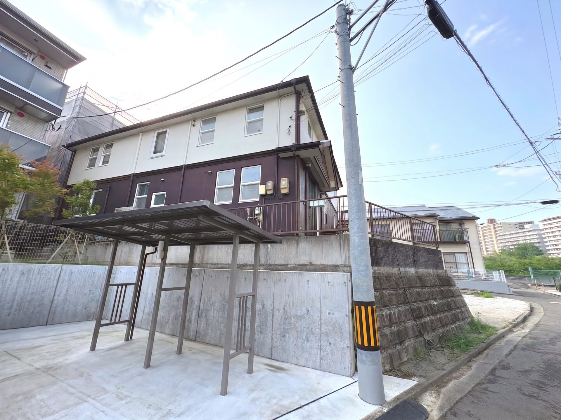 【新規物件】青葉区霊屋下事務所 / 6,400万円 / 北東角地 / ビルトイン車庫付き / 駅徒歩10分 / 空家 / 2×4工法 / 2階建て地下1階