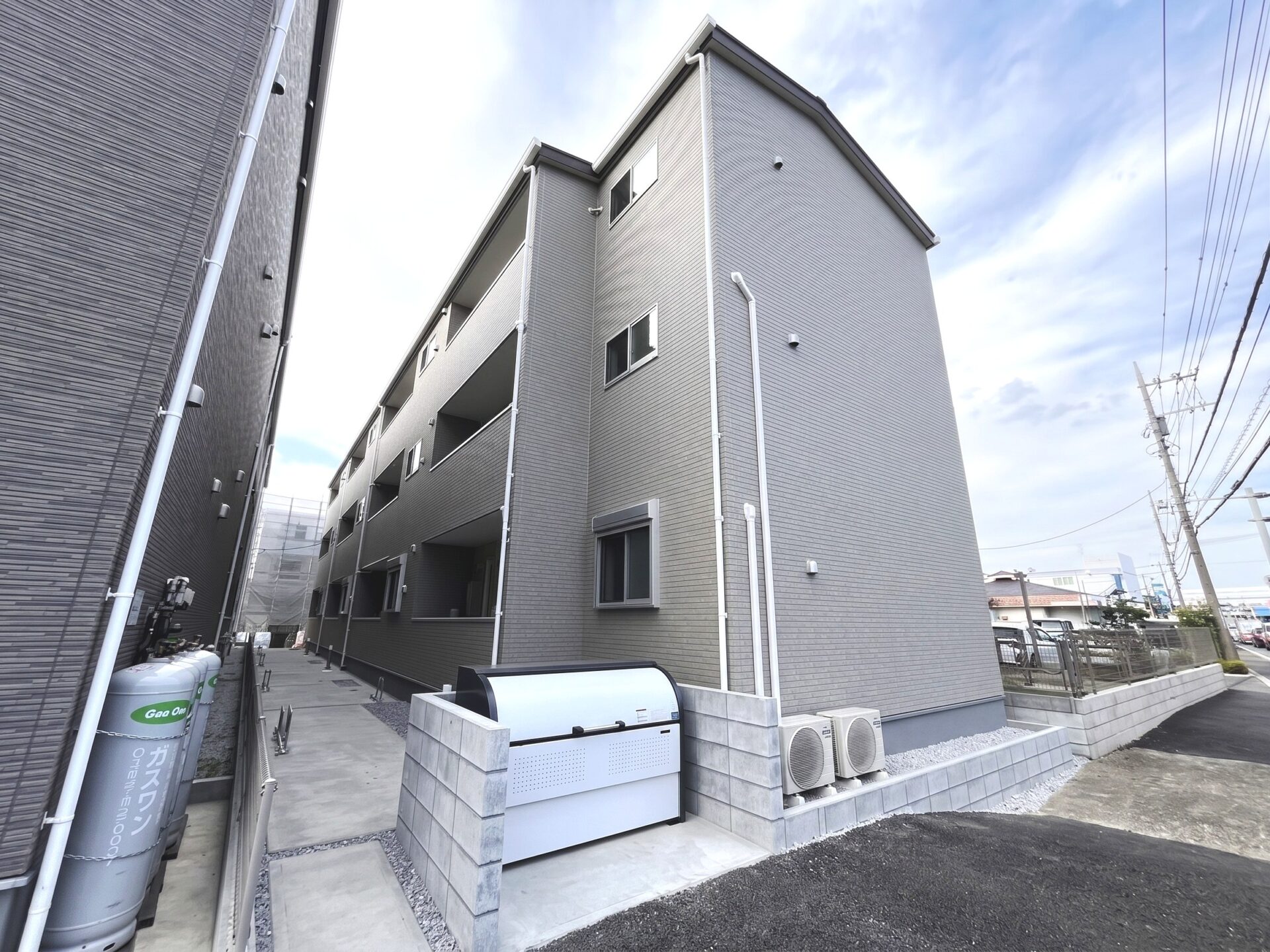 さいたま市桜区田島9丁目 / 新築一棟売アパート / 20,200万円  /満室想定利回り6.5％ / 1LDK×12戸 / 3階建て