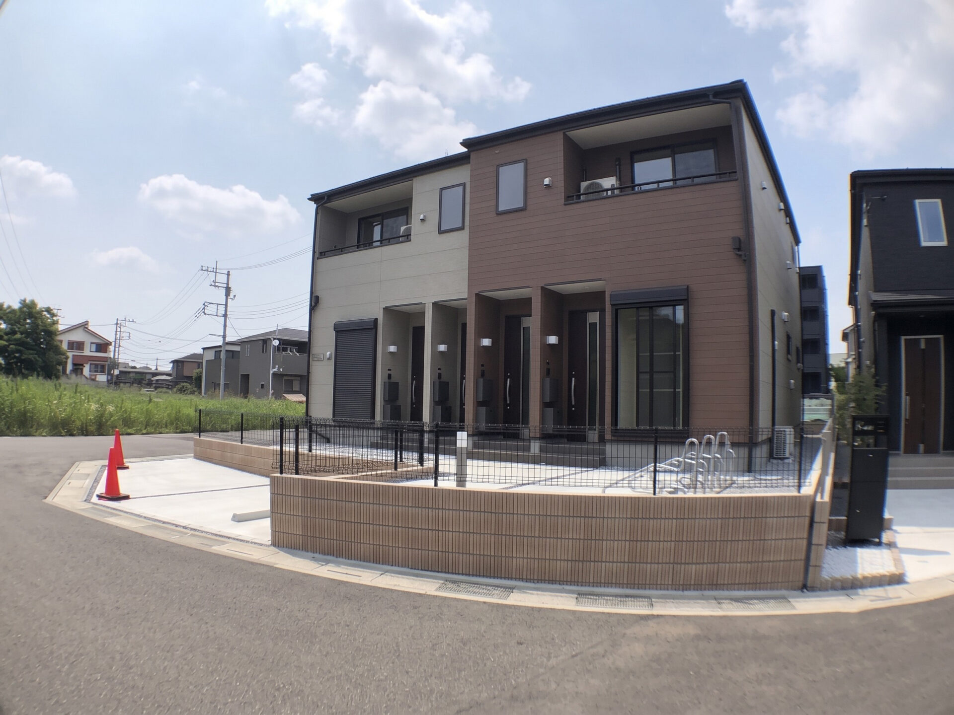 リーブルファイン緑区中野田Ⅱ / 新築一棟売アパート / 9,700万円 / 満室想定利回り6.0％ / 1LDK×2戸+2LDK×2戸 / 都市ガス / 駐車場2台付