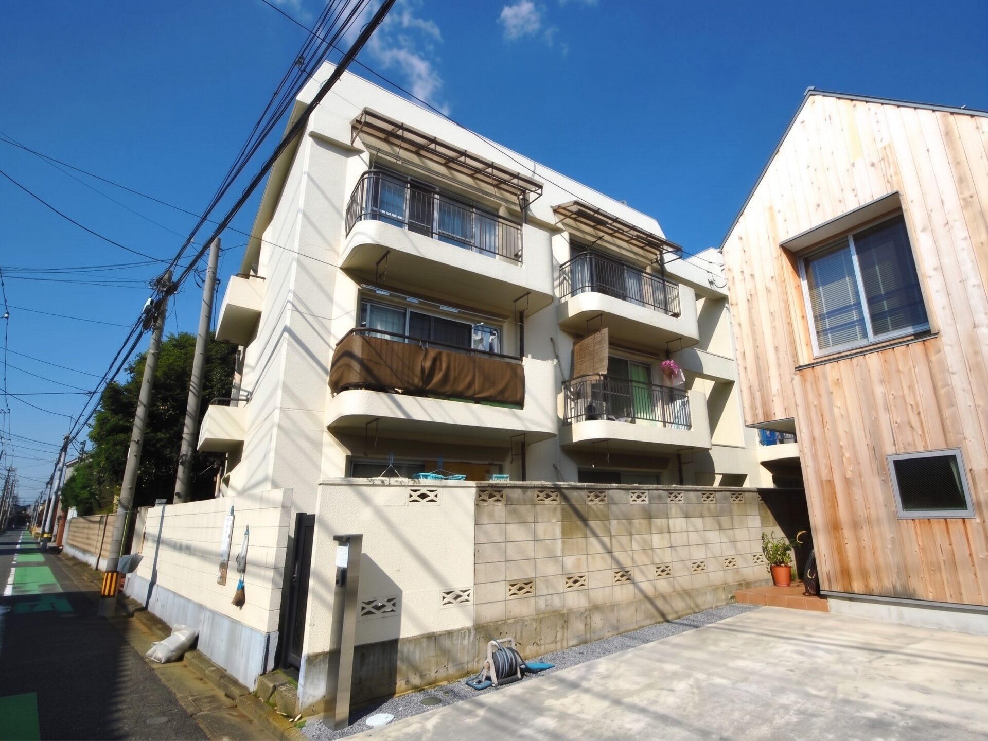 【新規物件】白亜荘 / オーナーチェンジ / 7,500万円 / 満室想定利回り9.07％ / 1DK×1戸+2KD×7戸+3DK×2戸 / 複数沿線利用可能