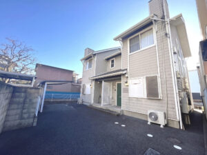 Read more about the article エスポワールⅢ / オーナーチェンジ / 一棟売アパート / 3,300万円 / 満室想定利回り6.03％ / 現状満室稼働中 / 2LDK×2戸 / 駅徒歩6分