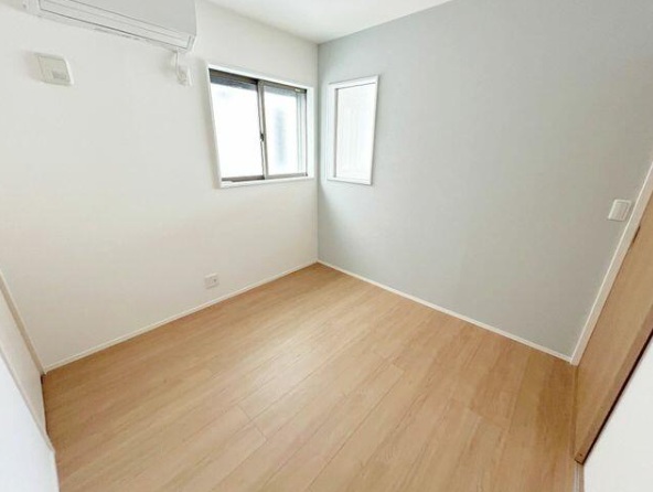 【新規物件】さいたま市緑区道祖土4丁目 戸建 / 3,099万円 / 2026年2月リフォーム完了済み / 車庫付き / 4LDK+小屋裏収納付き / スーパー徒歩4分 / 2階リビング