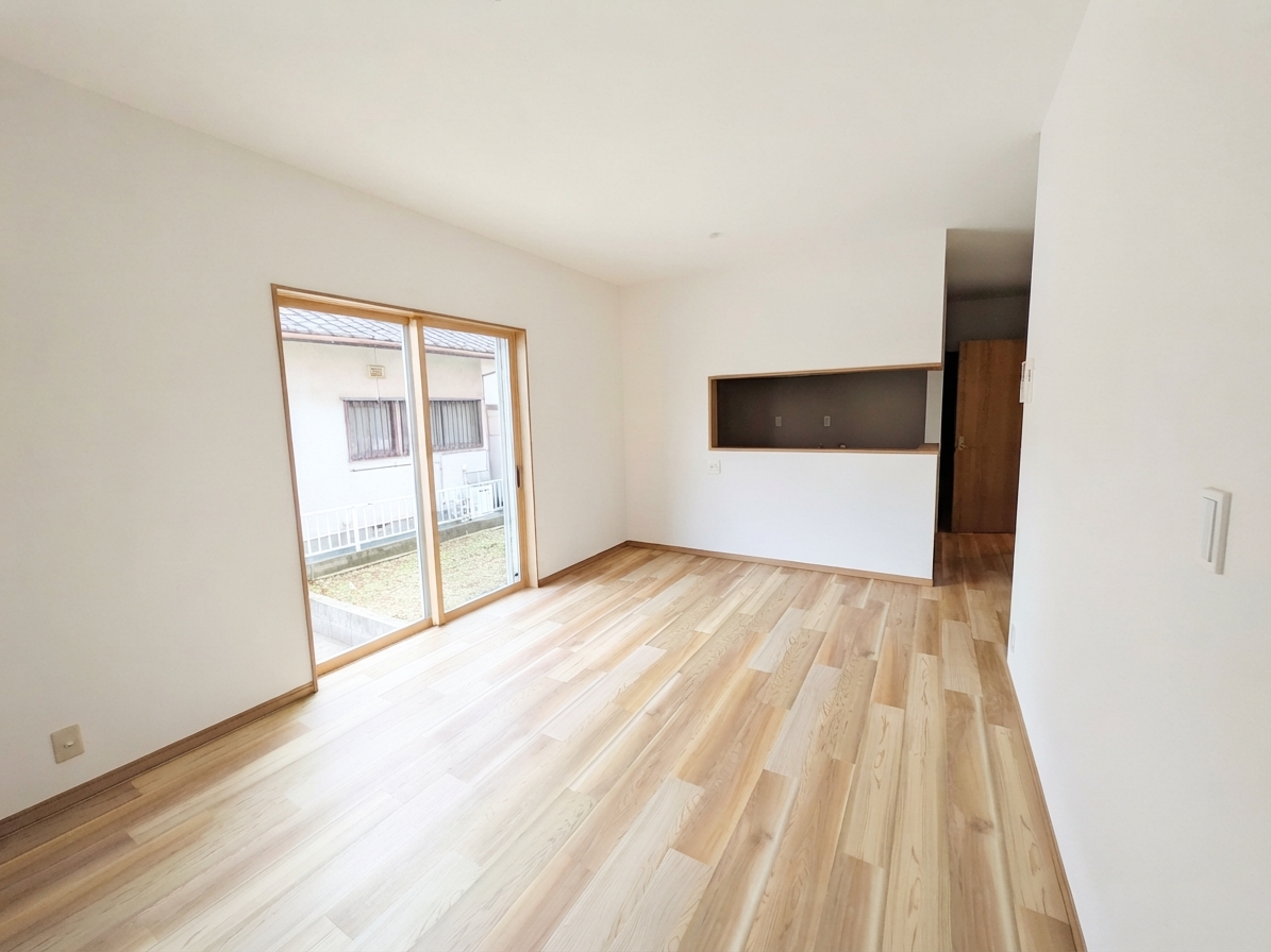 川口市大字安行藤八 戸建 / 4,180万円 / 2026年9月リフォーム完了予定 / 駐車2台可能 / 前面6ｍ道路 / 小中学校徒歩9分圏内
