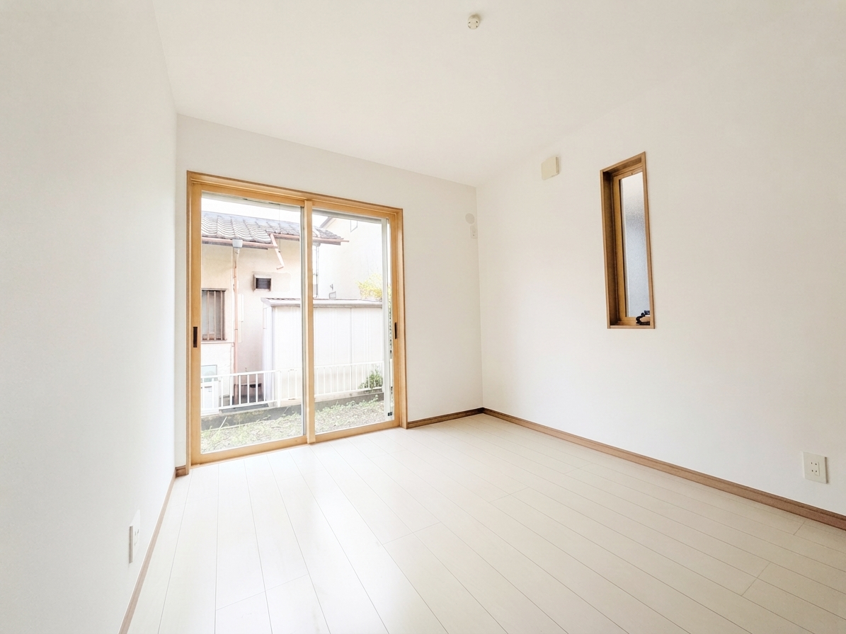 川口市大字安行藤八 戸建 / 4,180万円 / 2026年9月リフォーム完了予定 / 駐車2台可能 / 前面6ｍ道路 / 小中学校徒歩9分圏内