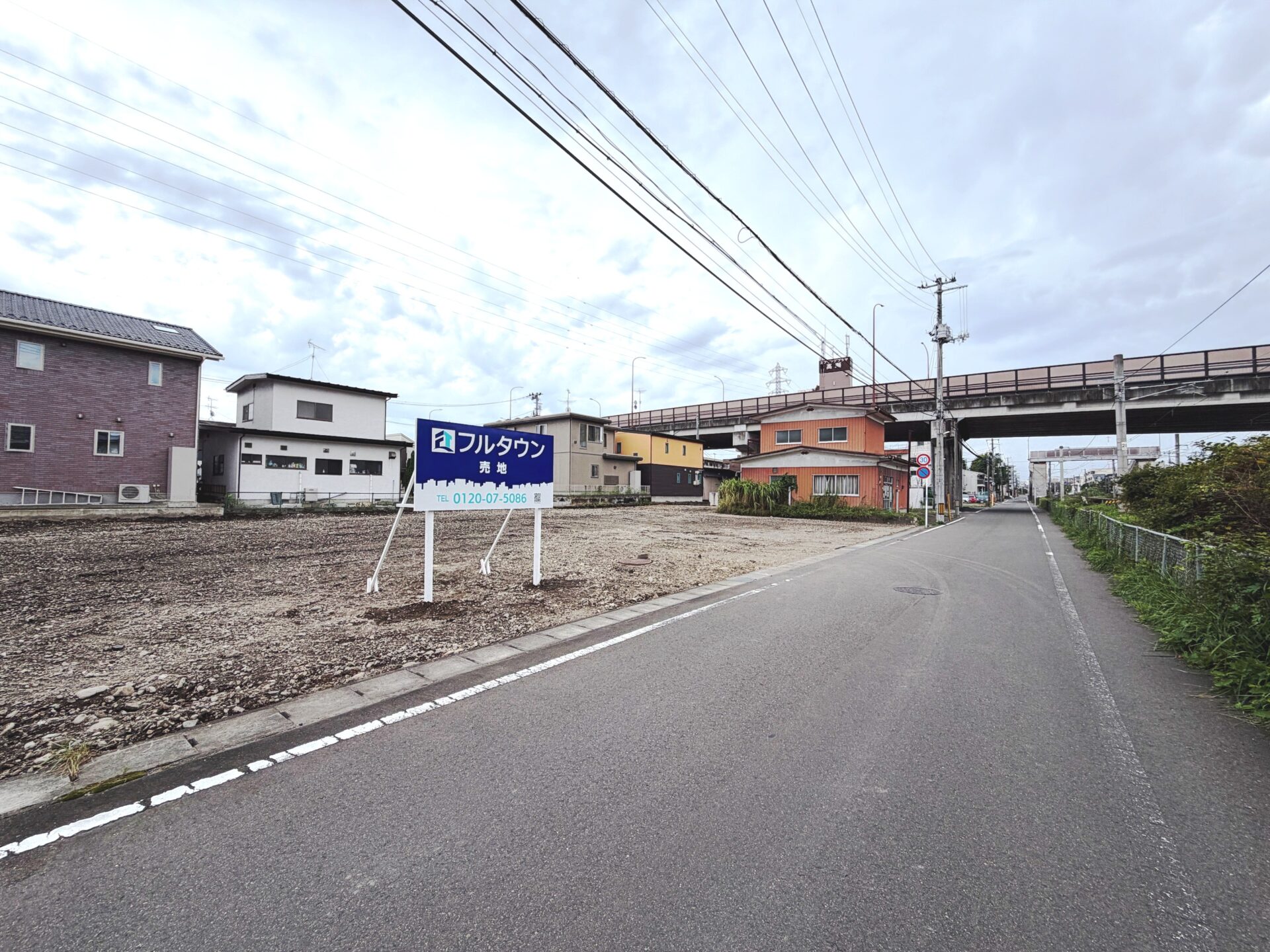 【新規物件】宮城野区新田5丁目 土地(全1区画)  / 17,900万円 / 敷地約240坪 / 事業用地 / 北東角地 / 整形地 / 駅徒歩5分