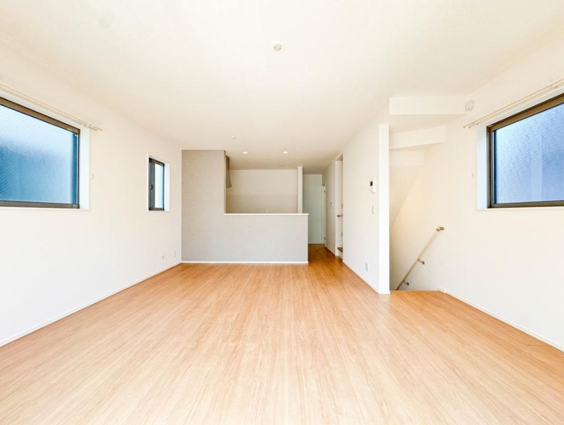 【新規物件】さいたま市緑区道祖土4丁目 戸建 / 3,099万円 / 2026年2月リフォーム完了済み / 車庫付き / 4LDK+小屋裏収納付き / スーパー徒歩4分 / 2階リビング