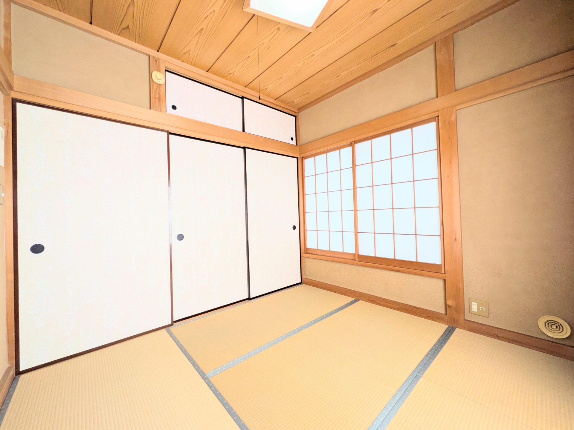 【新規物件】さいたま市浦和区大東3丁目 戸建 / 2,999万円 / 北西角地 / 5K+納戸付き / 小学校徒歩5分 / 3階建て