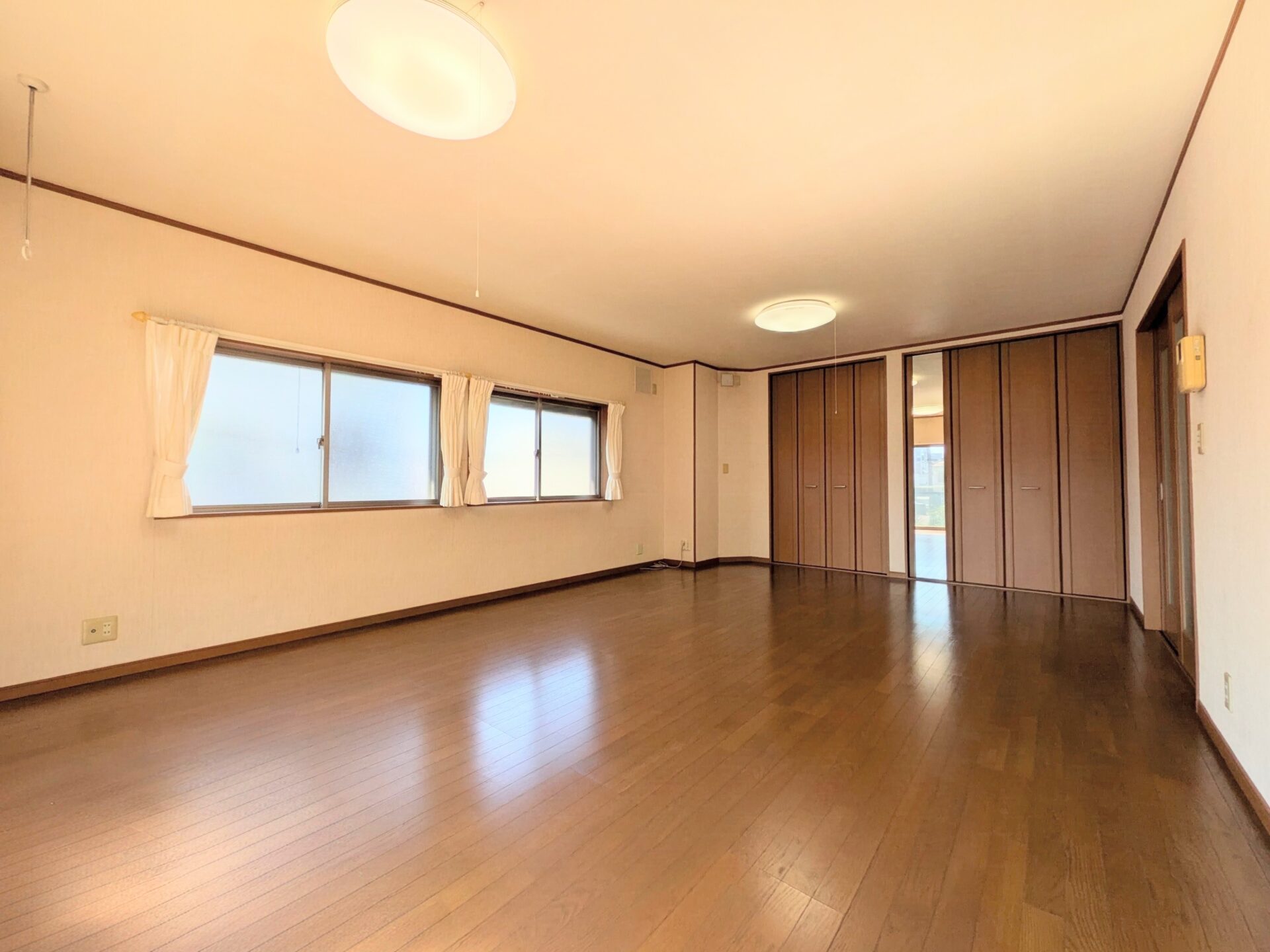 【新規物件】さいたま市浦和区大東3丁目 戸建 / 2,999万円 / 北西角地 / 5K+納戸付き / 小学校徒歩5分 / 3階建て