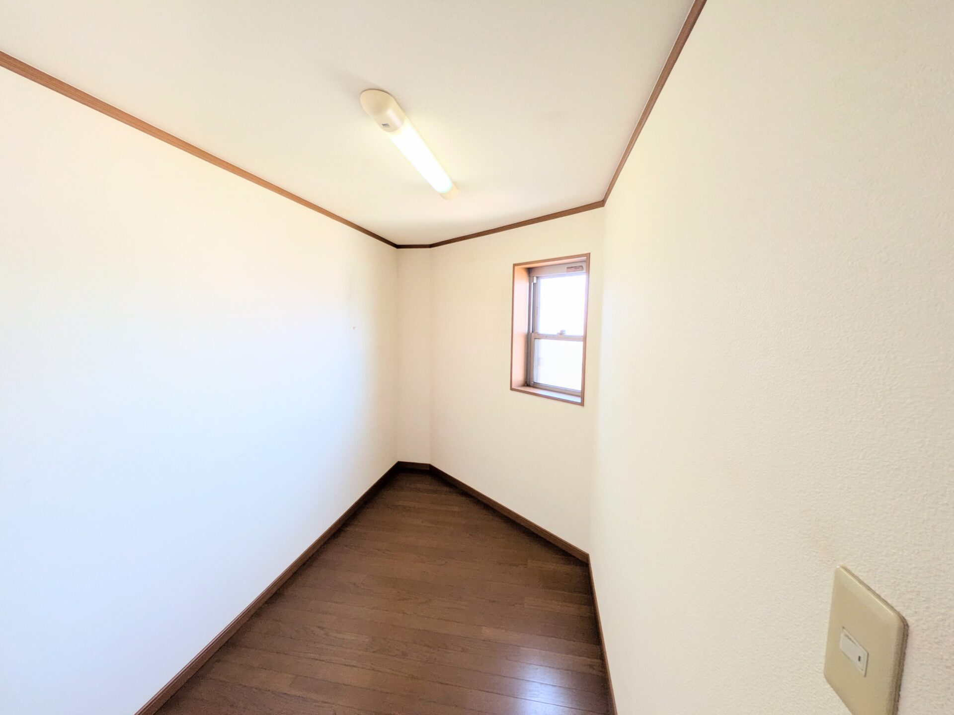 【新規物件】さいたま市浦和区大東3丁目 戸建 / 2,999万円 / 北西角地 / 5K+納戸付き / 小学校徒歩5分 / 3階建て